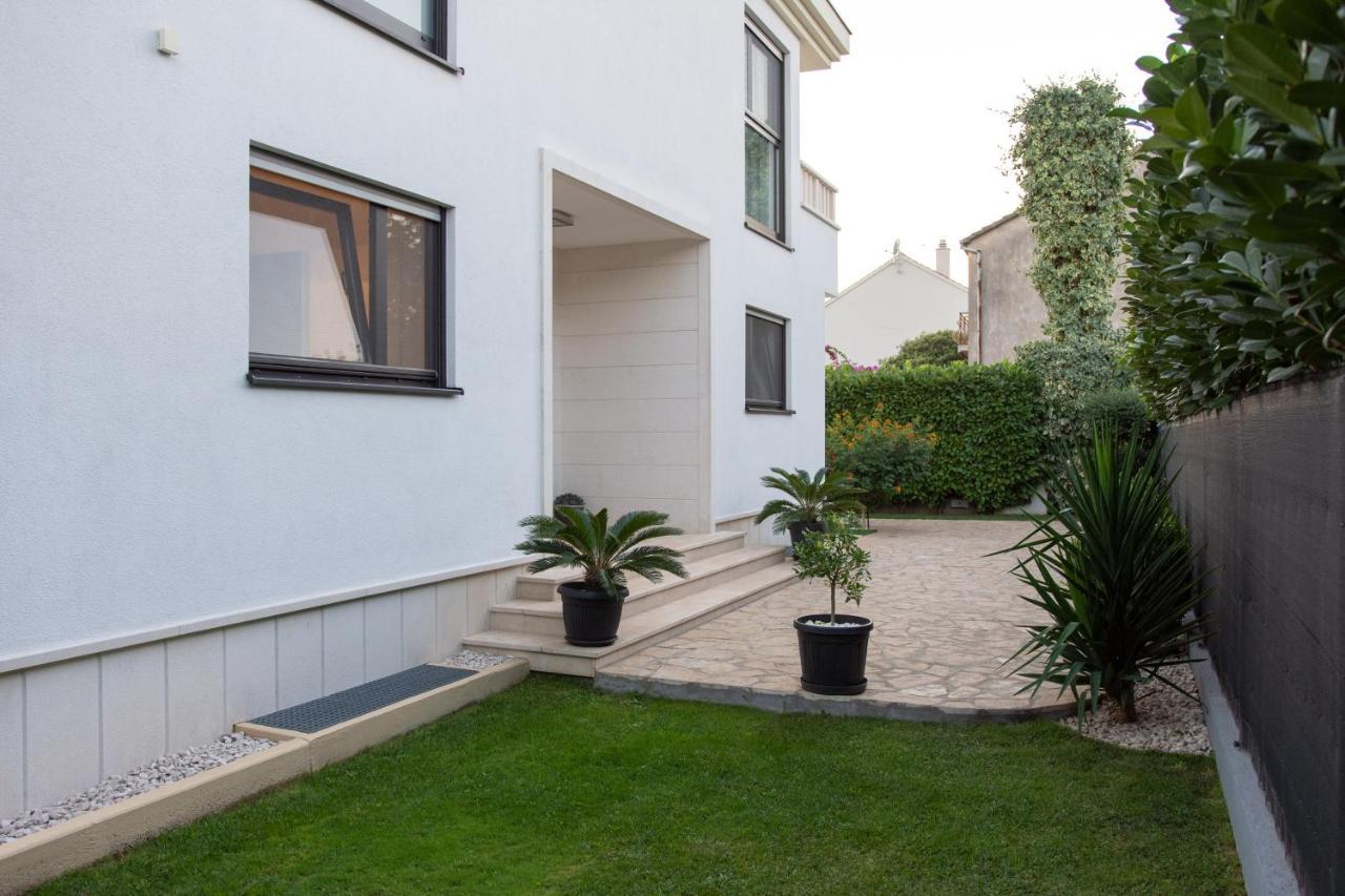 Luxury City Villa Τρογκίρ Εξωτερικό φωτογραφία