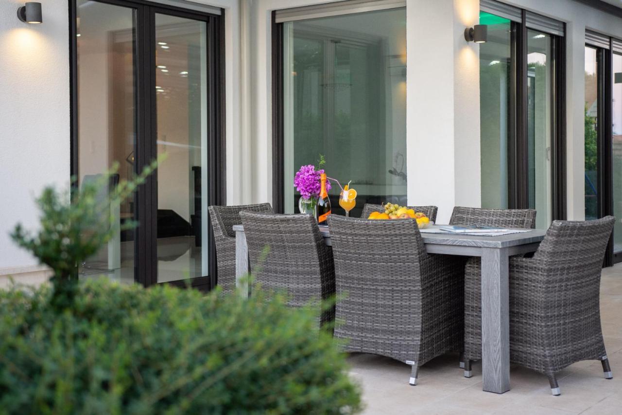 Luxury City Villa Τρογκίρ Εξωτερικό φωτογραφία
